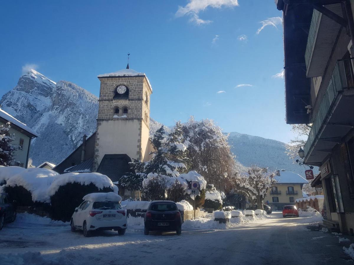 Les Frahans Samoëns Buitenkant foto